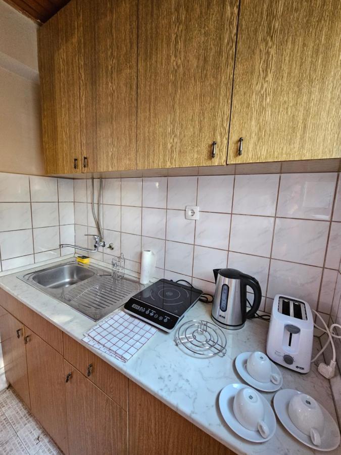Booking Apartments Alone 1 Belgrado Exterior foto